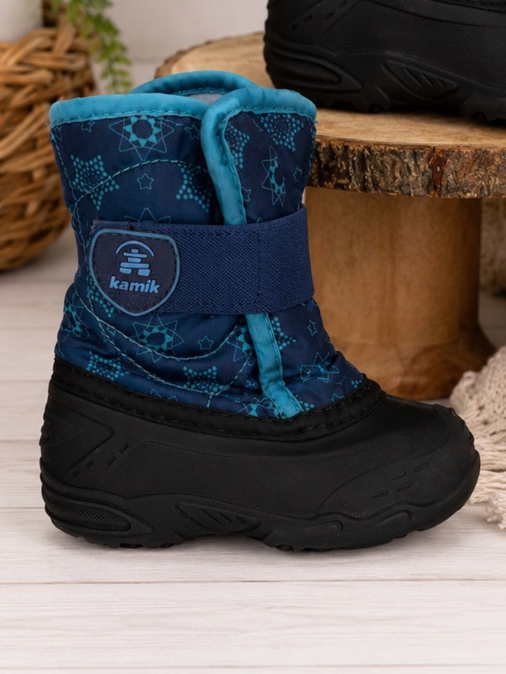 Kamik Toddler Boy Winter Snow Boots Size 5 Blue Stars Snowflake Winter Lined